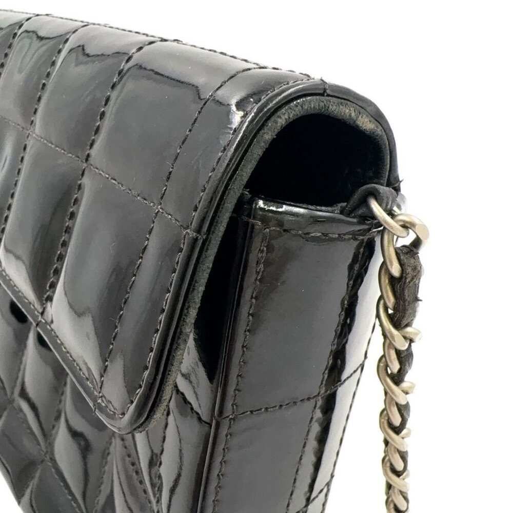 CHANEL Patent Leather East West Chocolate Bar Flap Bag Black Purse - Picture 9 of 13